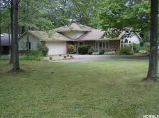 10464 Briarwood Ct, Elyria, OH 44035