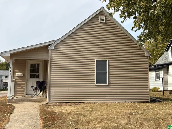 707 4th Ave, Sibley, IA 51249