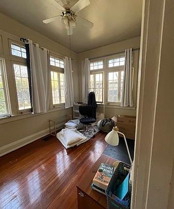 4th image of 7418 Hampson St