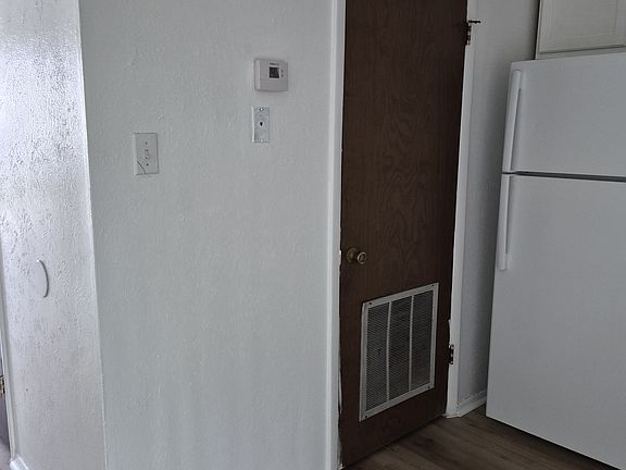 4th image of 3964 Crayrich Cir #C