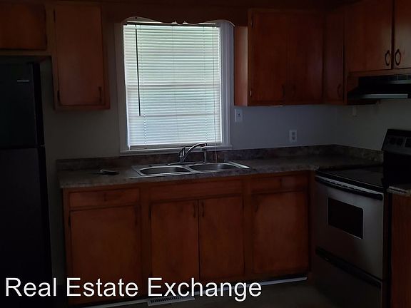 4th image of 513 E 18th St
