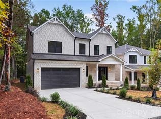9006 Pinenoll Ln, Charlotte, NC 28215
