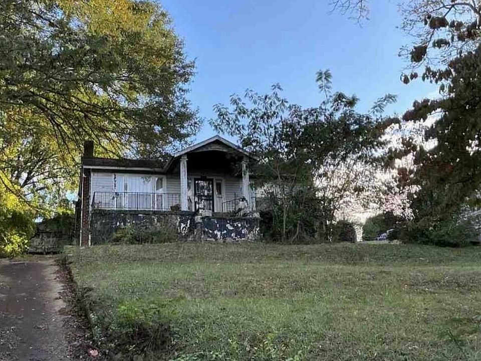 1st image of 710 Woods Dr