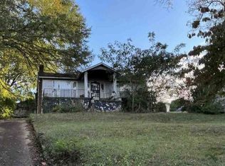 710 Woods Dr, Chattanooga, TN 37411