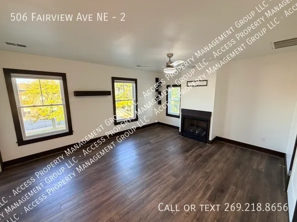 506 Fairview Ave NE, Grand Rapids, MI