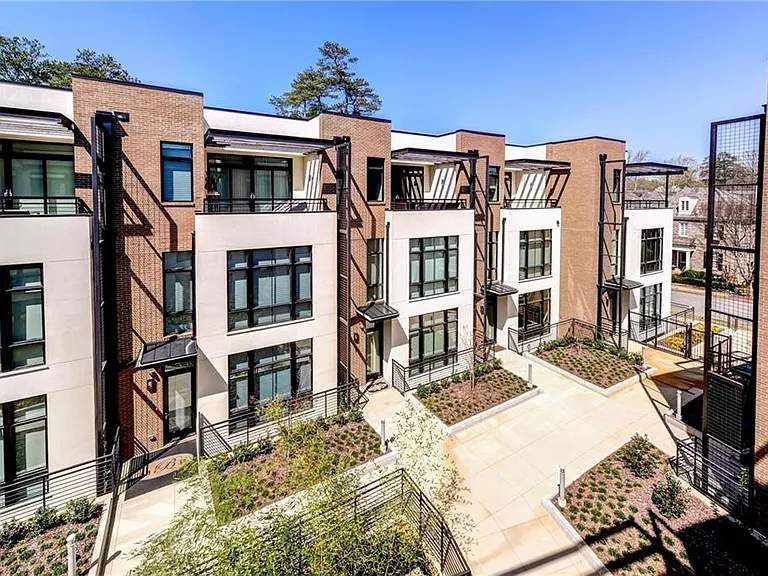 721 Longleaf Dr NE #9 — Photo 22