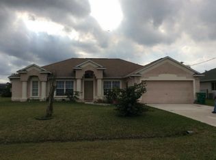5822 NW Cullom Cir, Port Saint Lucie, FL 34986