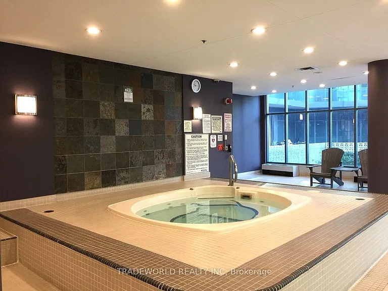 219 Fort York Blvd #807 — Photo 14