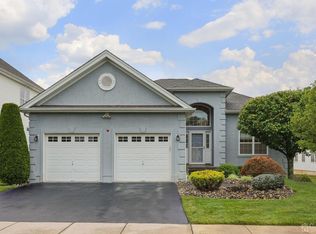 189 Tournament Dr, Monroe Township, NJ 08831