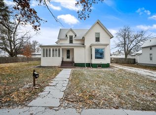 427 E Orleans St, Paxton, IL 60957
