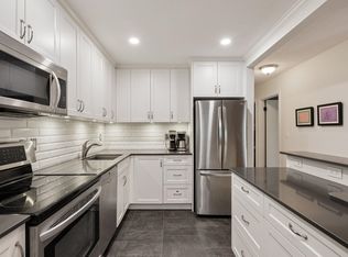 310 E 3rd St #209, North Vancouver, BC V7L 1E9