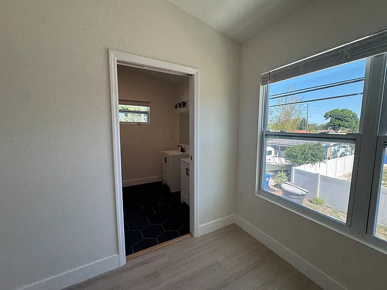 791 48th Ave N #1/2 — Photo 17