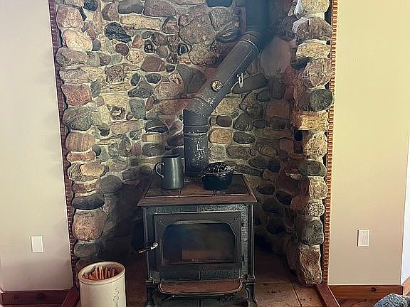 5th image of 1296 E North Caribou Lake Rd