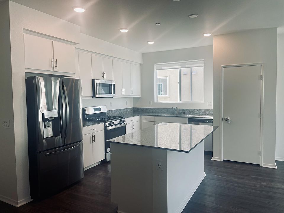 1st image of 5208 Surfwalk Way #154-1