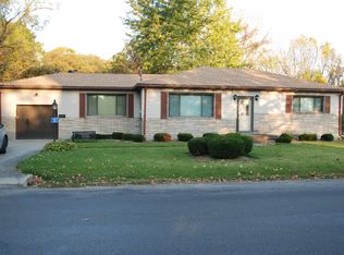 541 N 74th St, Belleville, IL 62223