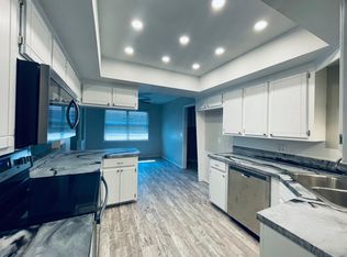 906 W Churchill Way, Mustang, OK 73064