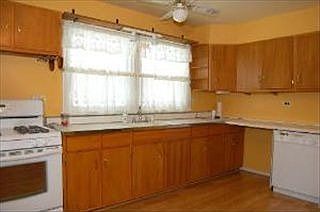 5th image of 641 Williams Dr