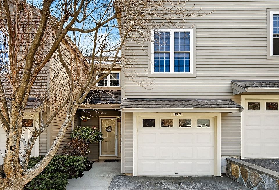 1st image of 110 Ridgefield Cir #C