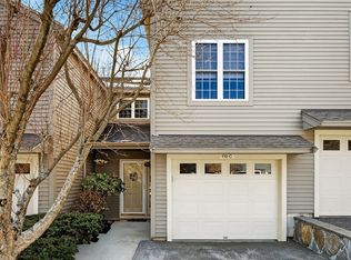 110 Ridgefield Cir #C, Clinton, MA 01510