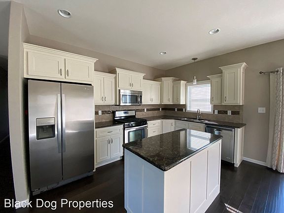 4th image of 600 Highland Grove Dr