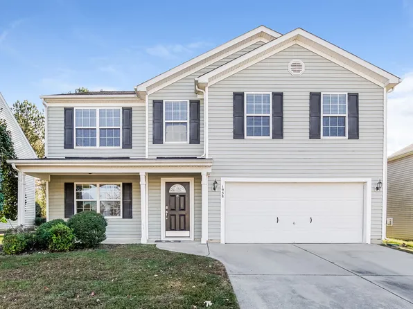 1958 Sterling Hill Dr, Fuquay Varina, NC 27526