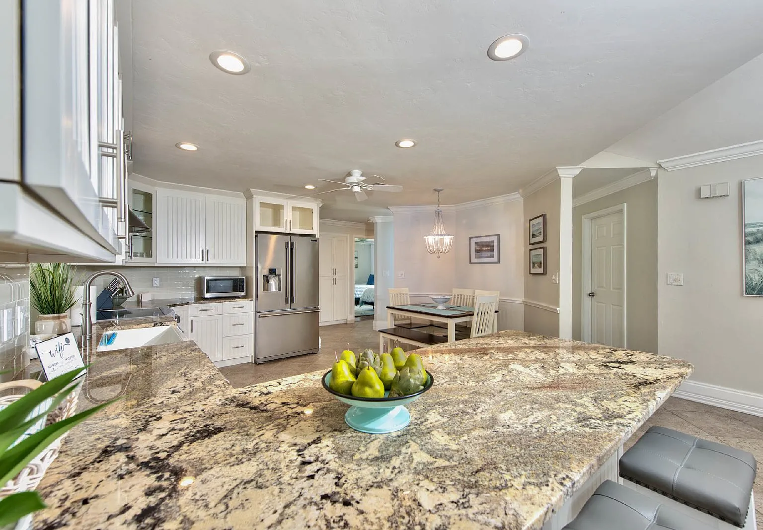 3 bed, 1869 sqft, $10,000 — Photo 3