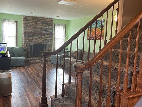 Entry into Living room