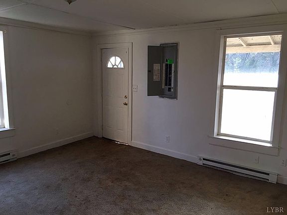 3rd image of 4 Beverly St