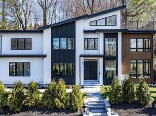 696 Dedham St, Newton, MA 02459