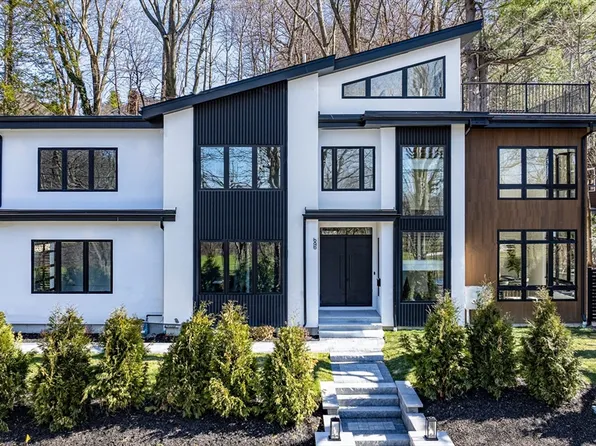 696 Dedham St, Newton, MA 02459