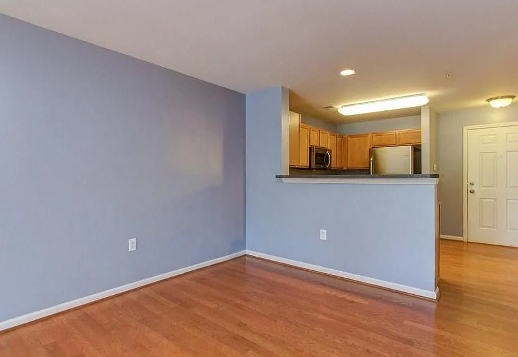7108 W Friendly Ave — Photo 4