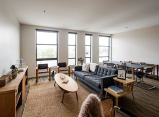 8001 Kercheval Ave #420, Detroit, MI