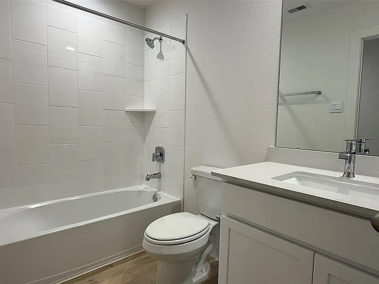 3934 Winterbourne Way — Photo 10
