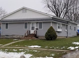 410 S A St, Albia, IA 52531