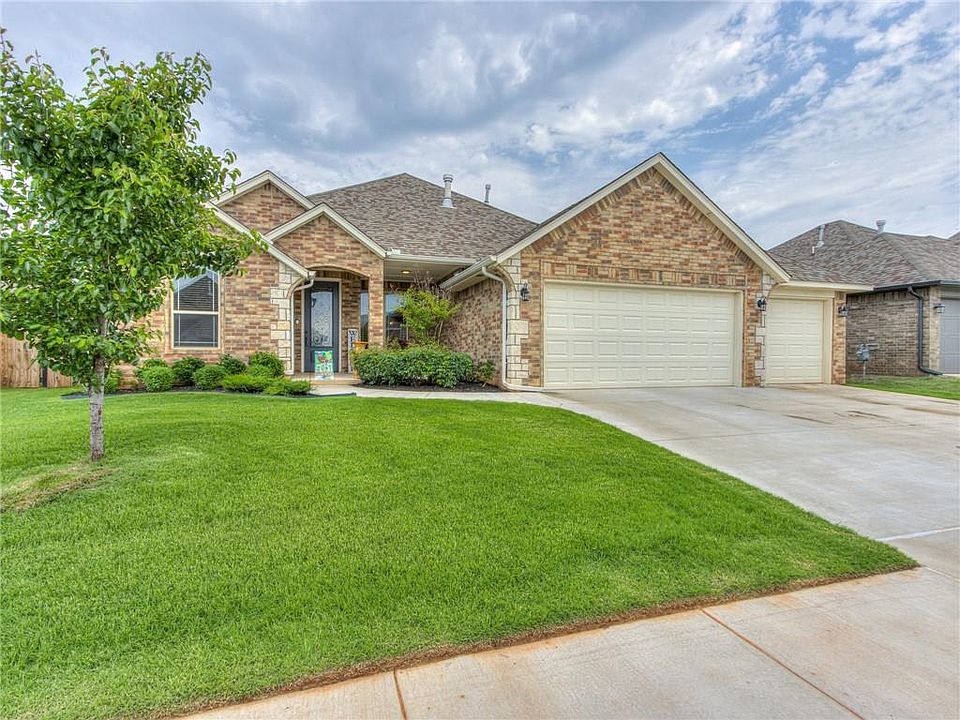 1st image of 4220 Silver Maple Way