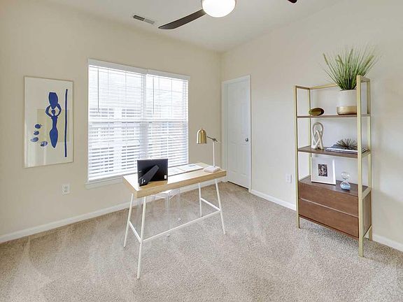 5th image of 4403 Candlewick Cir #4403