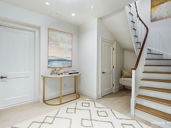 4th image of 164 W 74th St Penthouse B