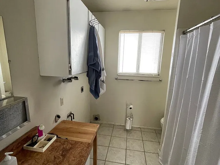 627 N 600 W #11 — Photo 6