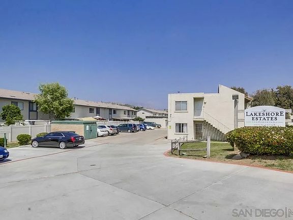 2nd image of 12716 Lakeshore Dr APT L