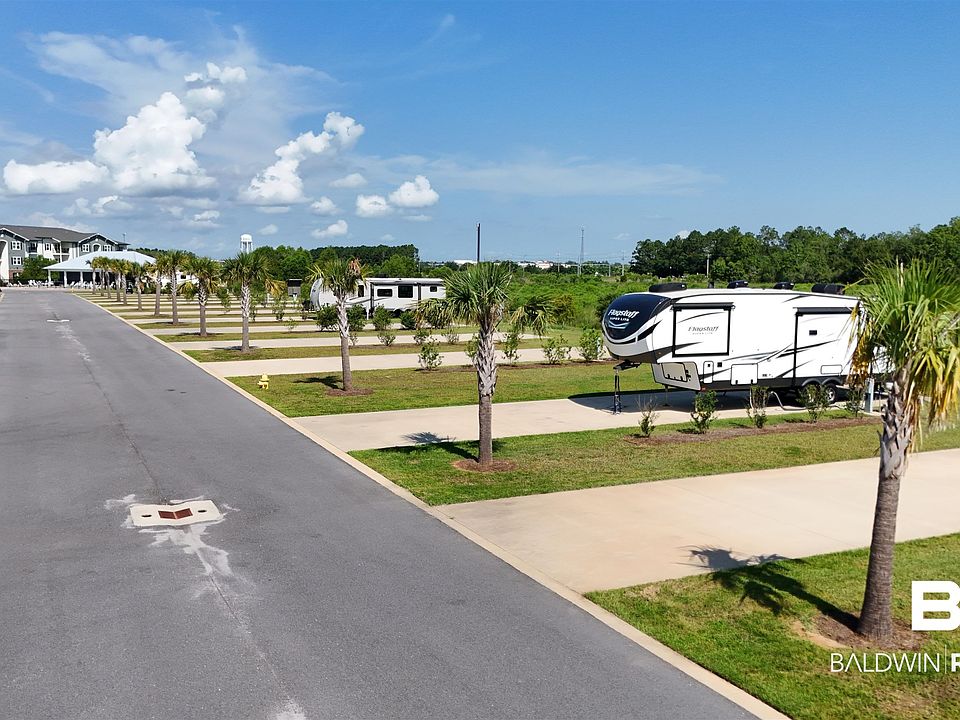 1st image of 713 Vacation Cir