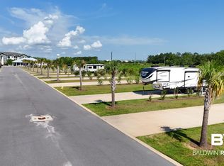 713 Vacation Cir, Foley, AL 36535