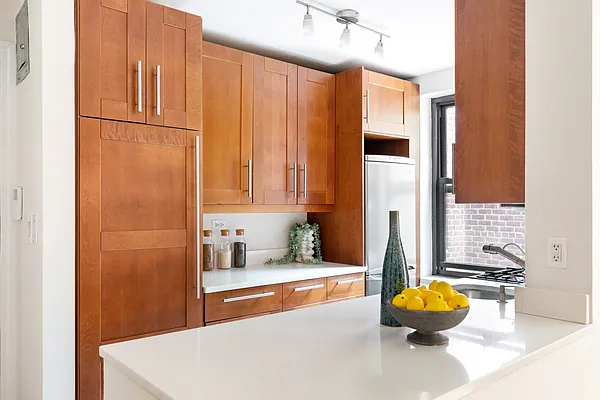 Sold by Compass | media 14