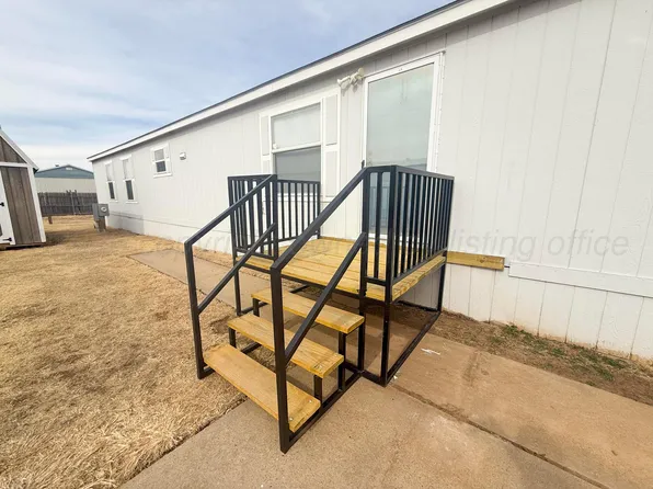 1141 Perry St, Pampa, TX 79065