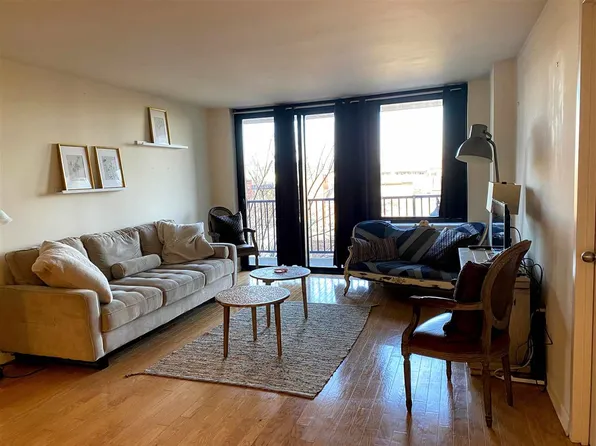 700 Grove St APT 616, Jersey City, NJ 07310