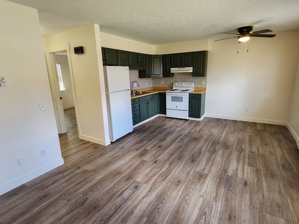 Crestwood, 100 Crestwood Dr #102, Willard, OH 44890