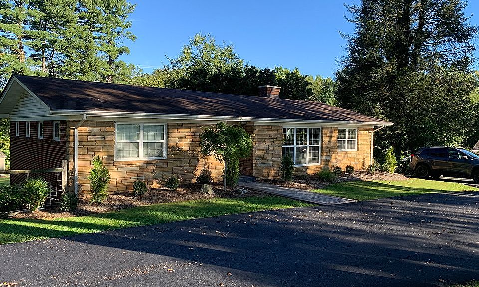 2nd image of 6704 Riley Rd