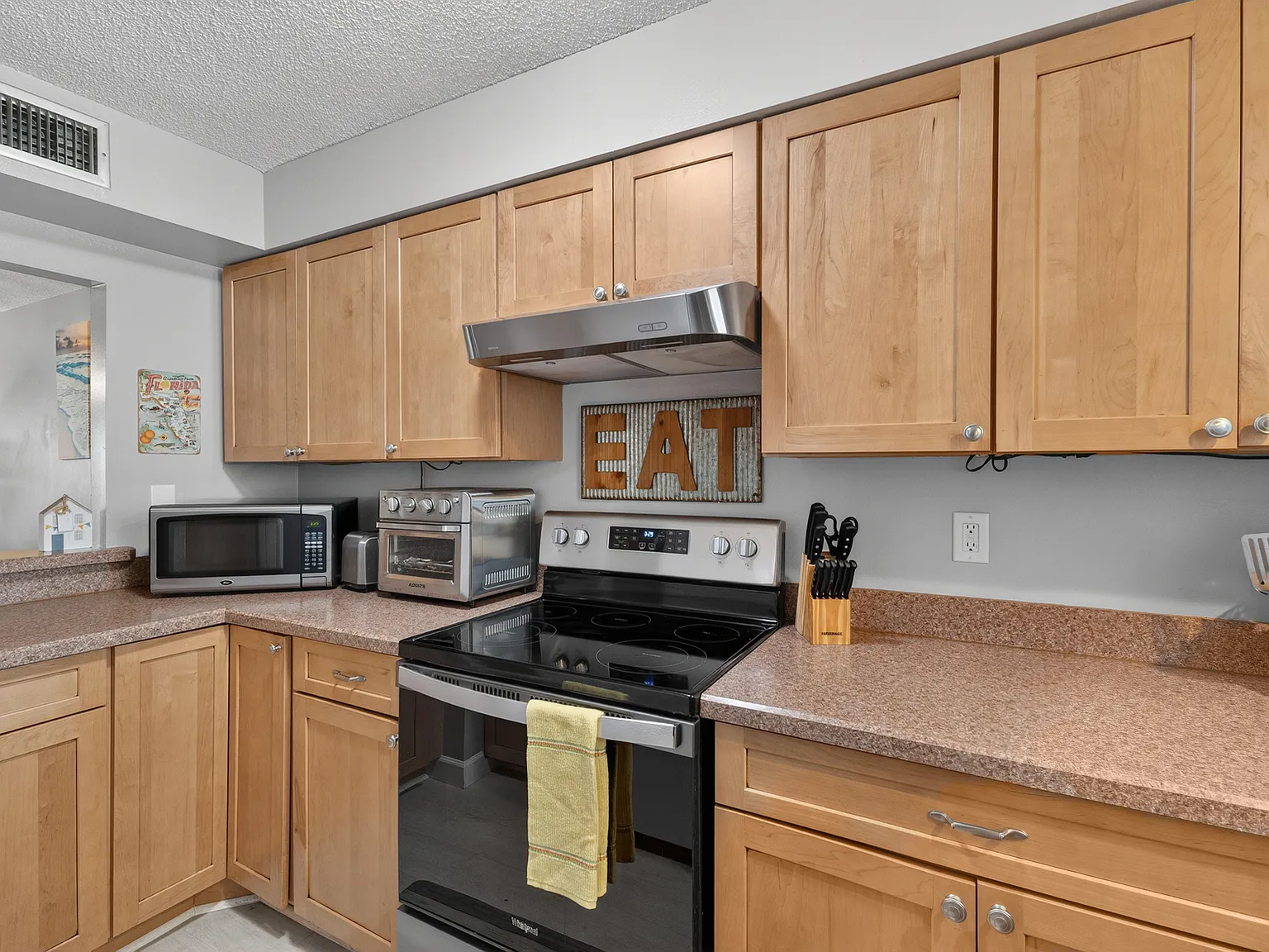 2 bed, 980 sqft, $5,500 — Photo 4