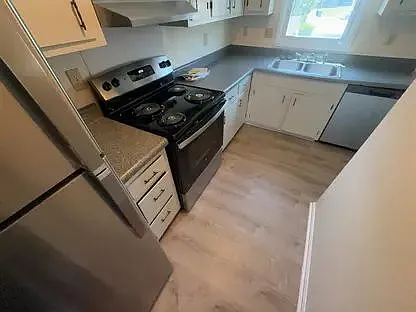 2 bed, 1.5 bath, 919 sqft, $1,050 — Photo 4