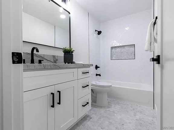5th image of 5726 La Jolla Blvd #5726/206