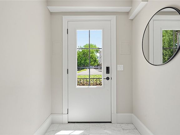 3rd image of 5133 5th Ave
